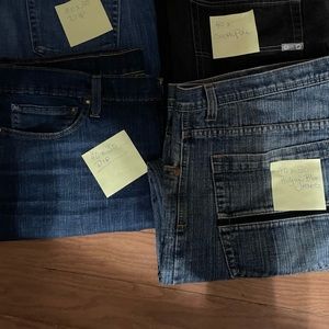 Lot of 4 men’s jeans.